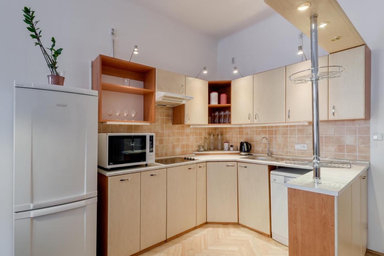 Curiosity Apartments Praha Bagian luar foto