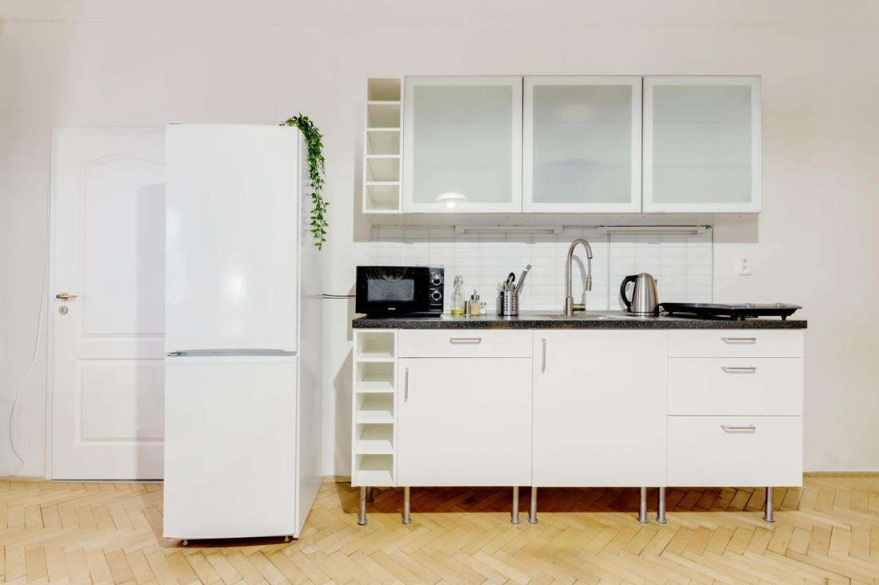 Curiosity Apartments Praha Bagian luar foto