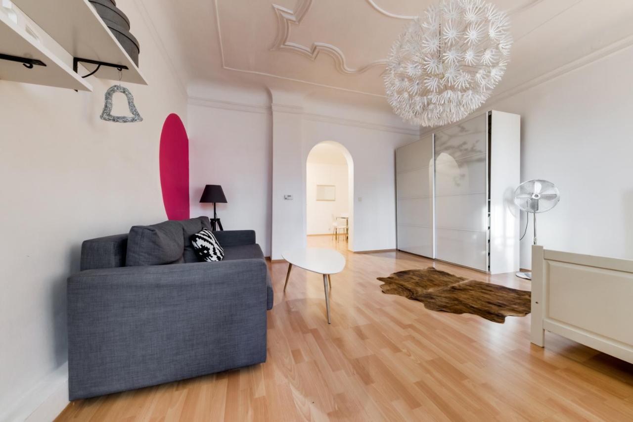 Curiosity Apartments Praha Bagian luar foto