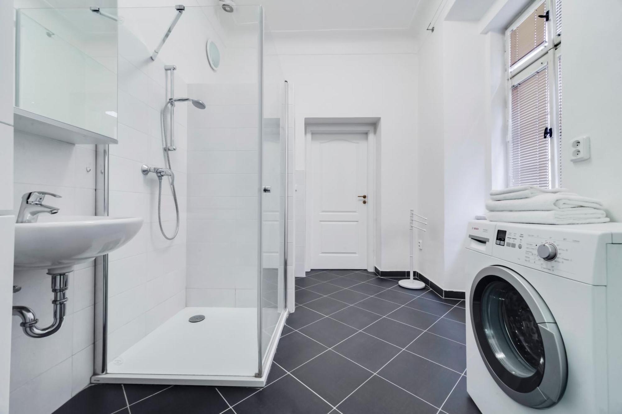 Curiosity Apartments Praha Bagian luar foto